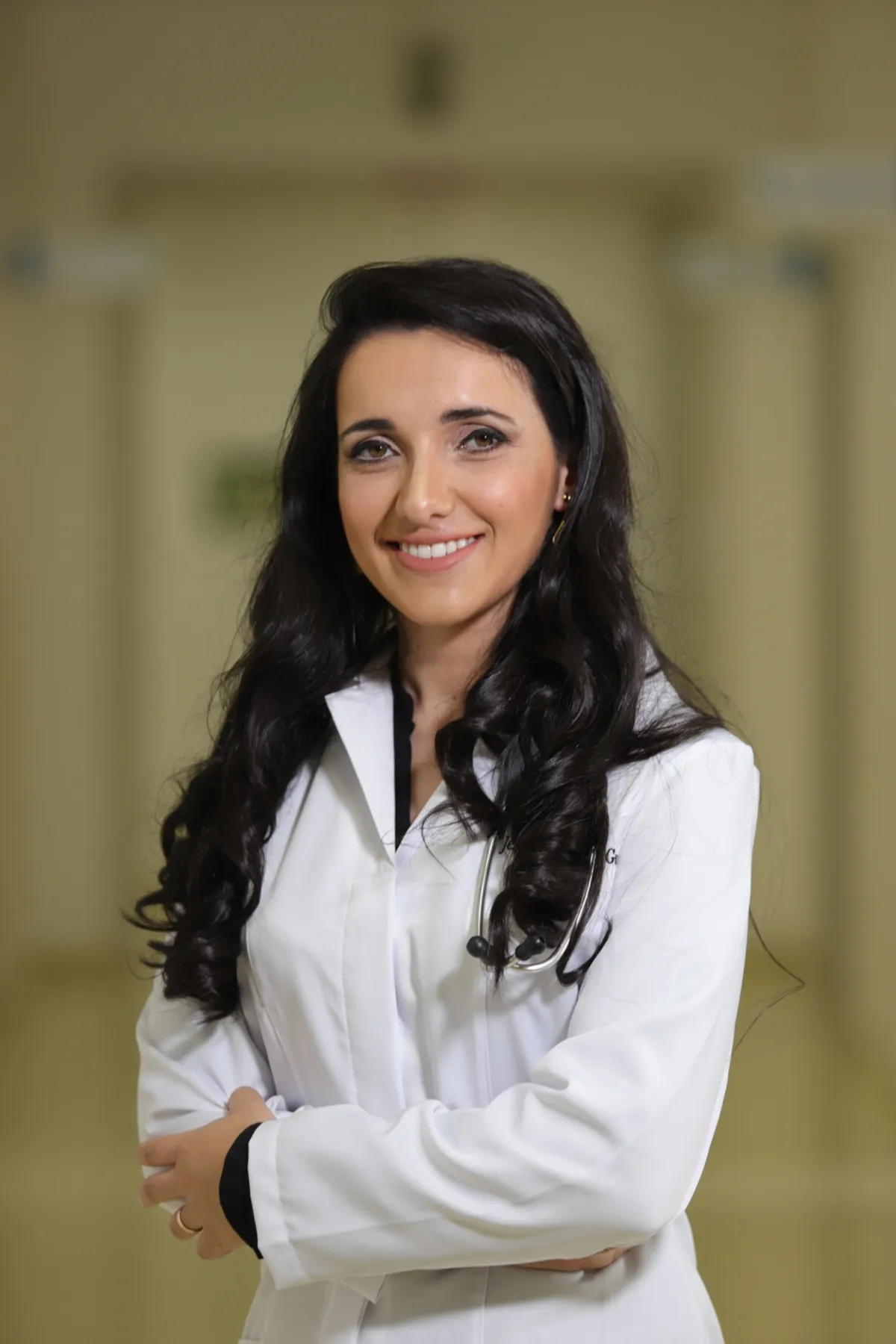 Dra. Jéssica em ambiente clínico